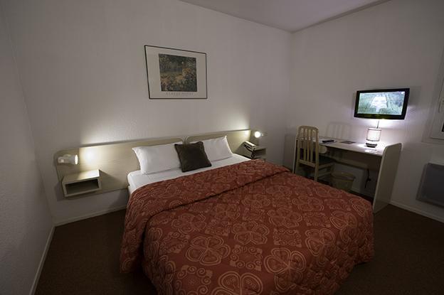 Anne De Beaujeu Hotel Gien Room photo