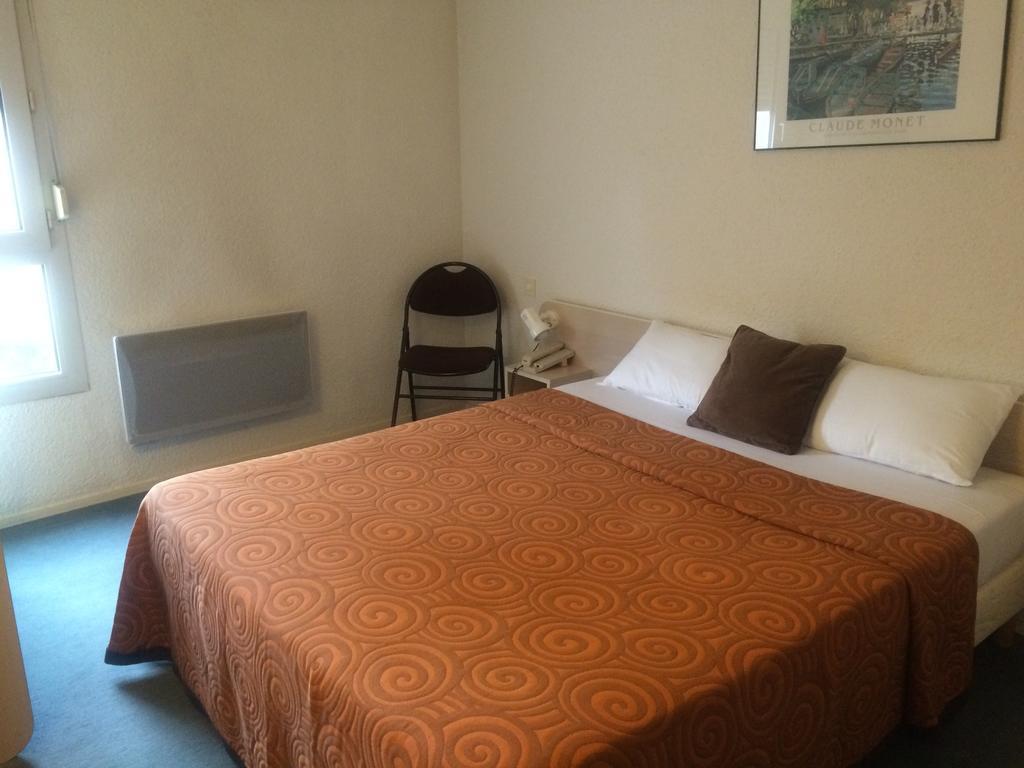 Anne De Beaujeu Hotel Gien Room photo